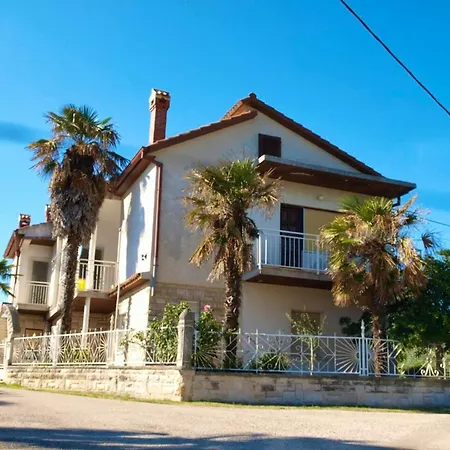 2 Bedrooms With Wifi At 2 Km Away From The *