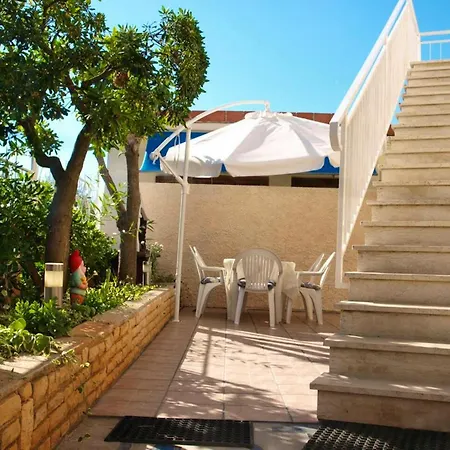 2 Bedrooms With Wifi At 2 Km Away From The * Krnica